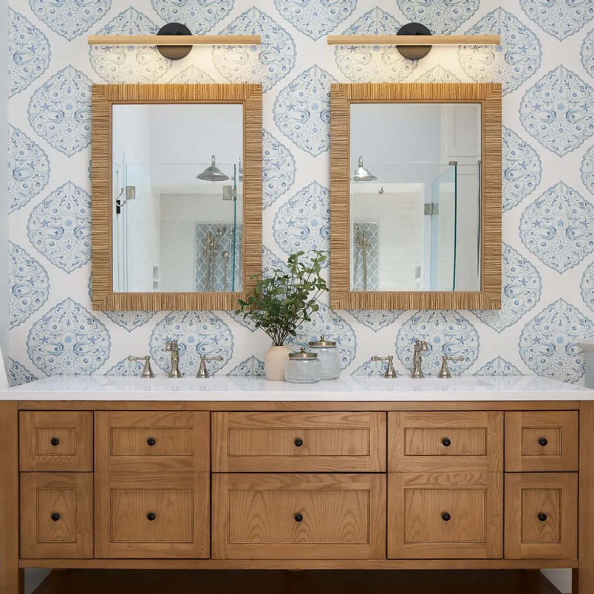 Dimmable LED Rotatable Linear Wooden Vanity Sconce Picture Light