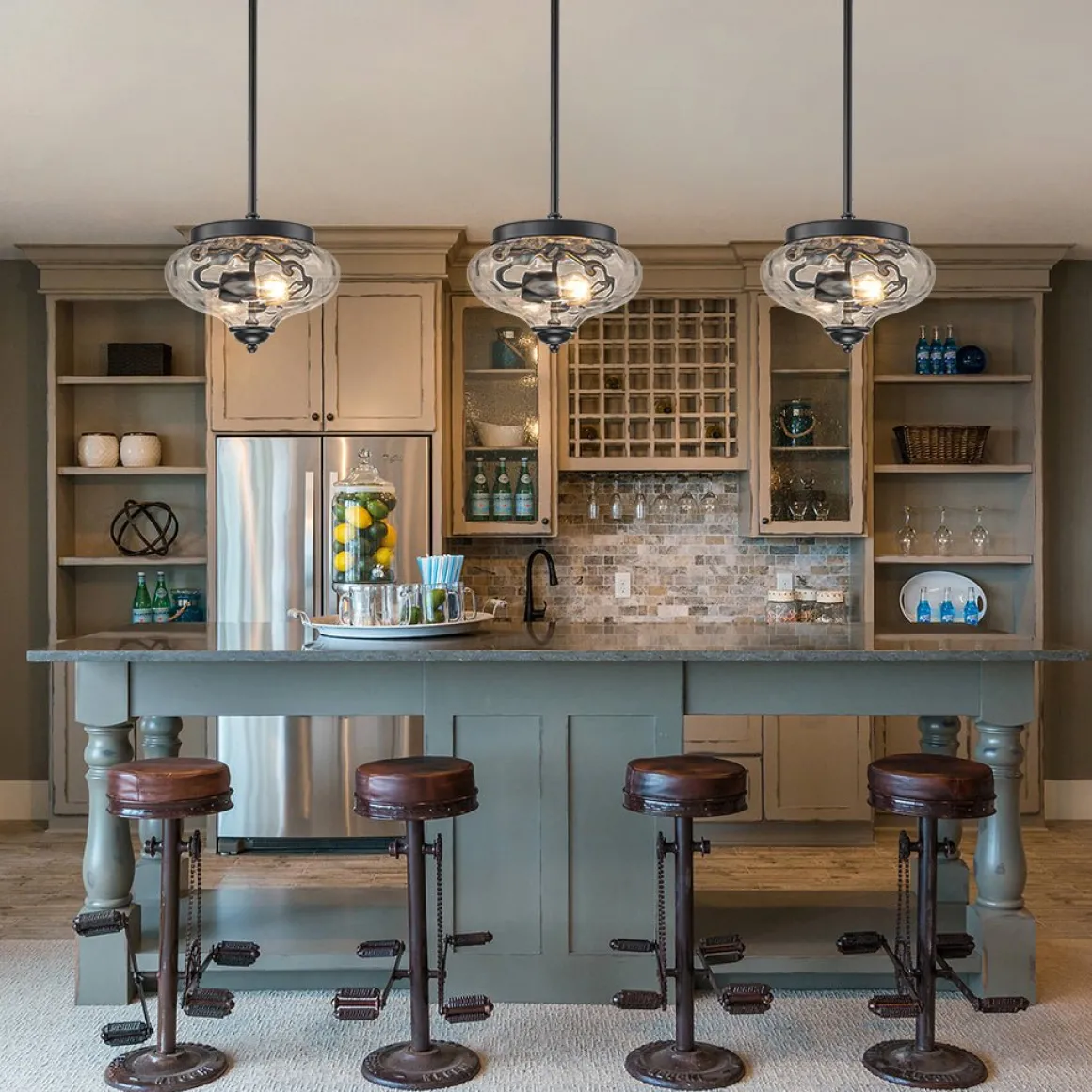 Farmhouse 2-light Round Hammered Glass Pendant Light