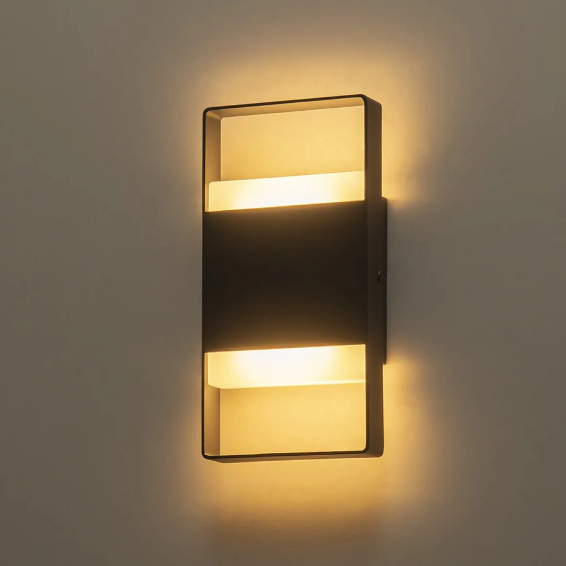 IP54 Minimalist Rectangle Dimmable LED Outdoor Wall Light