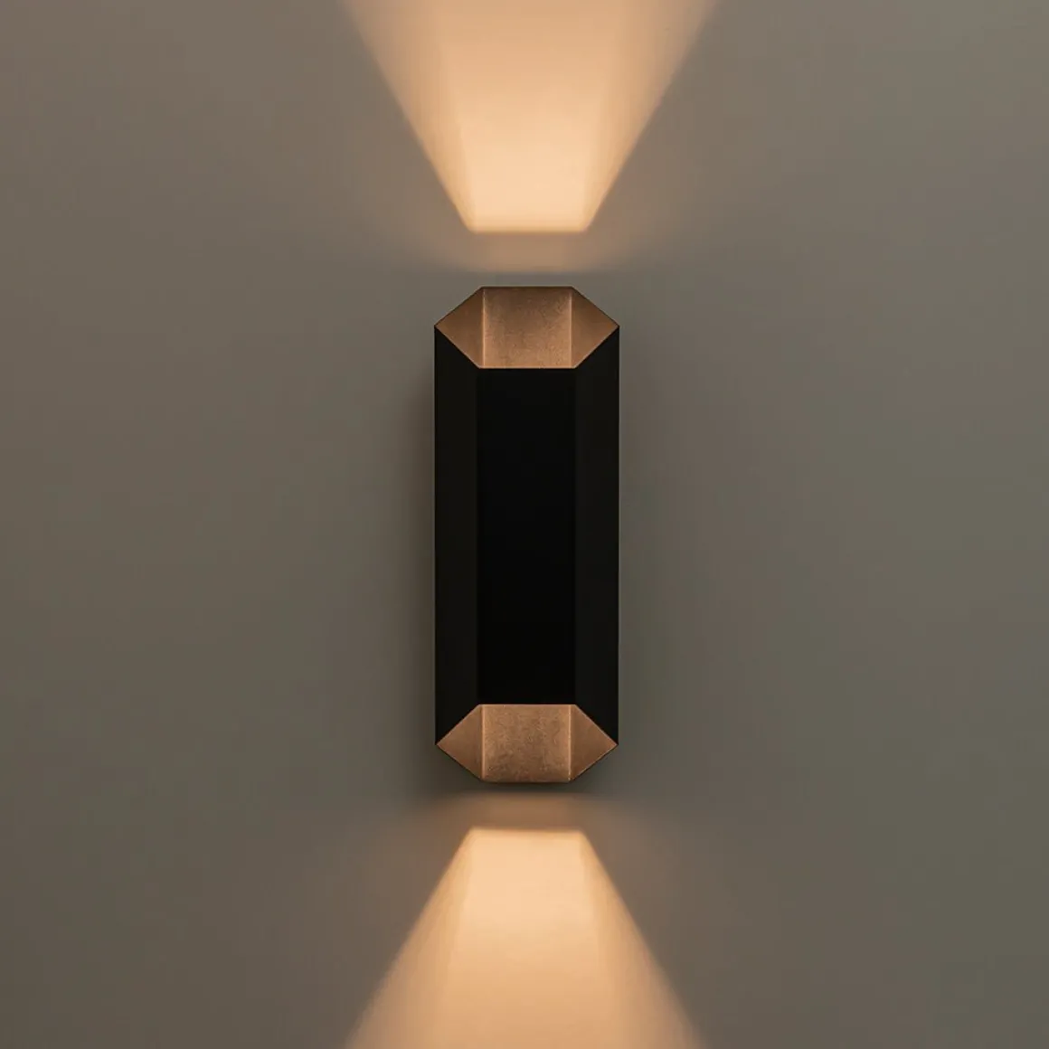 IP54 Up and Down Black Geometric Tube LED Outdoor Wall Light