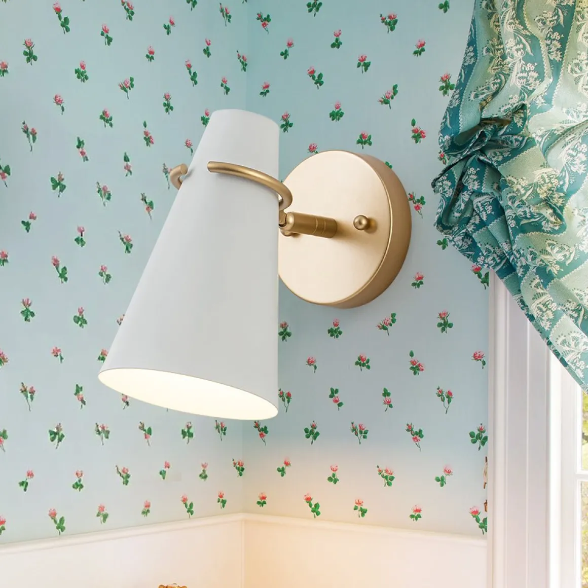1-Light Adjustable Head Metal Cone Vanity Wall Sconce