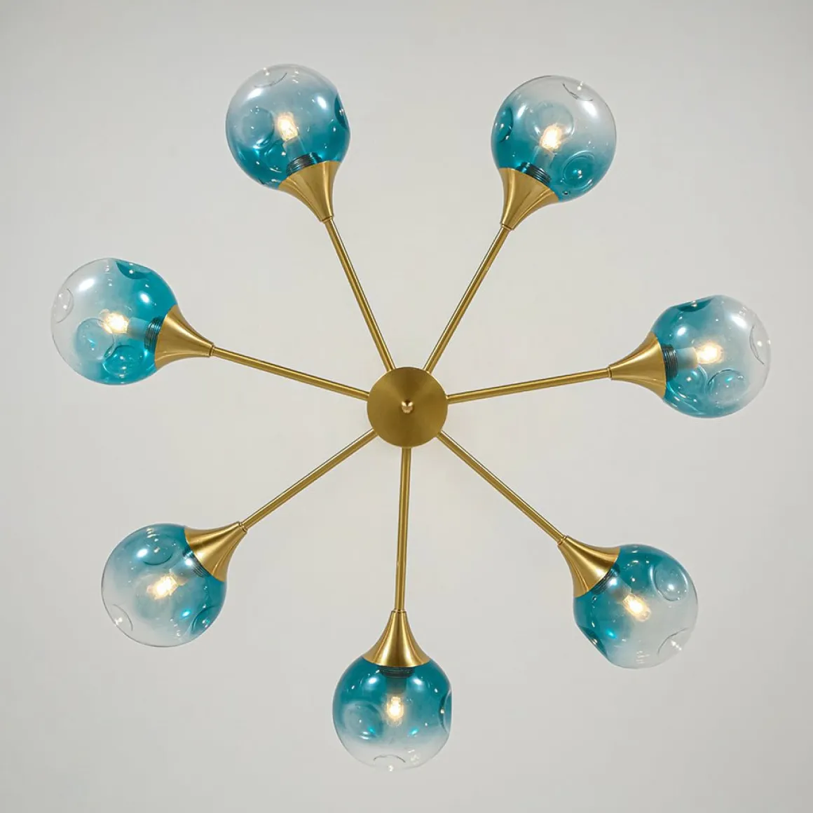 7-light Gradient Blue Glass Globe Round Sputnik Chandelier