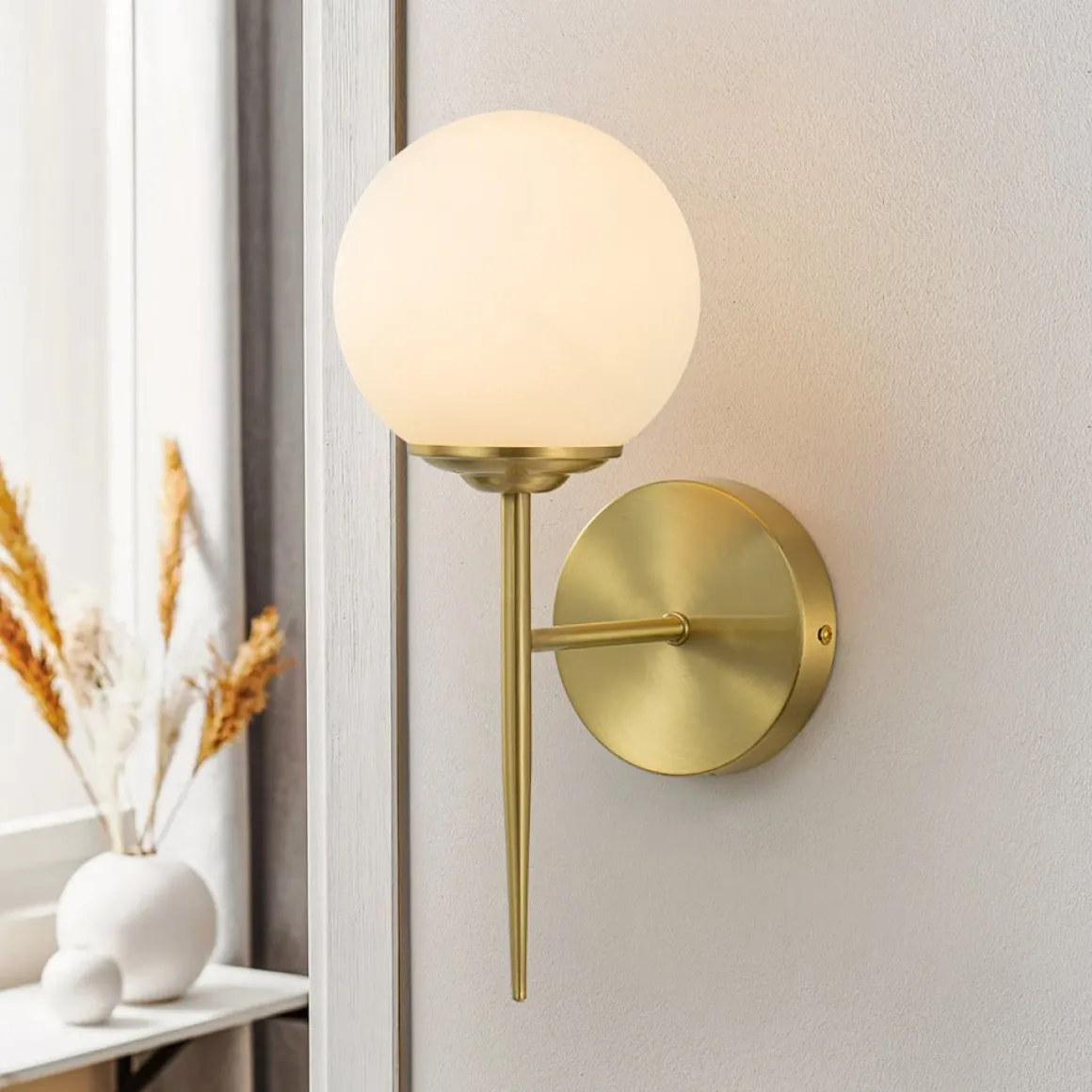 Mid-Century 1-Light Brass Frosted Glass Globe Wall Sconce
