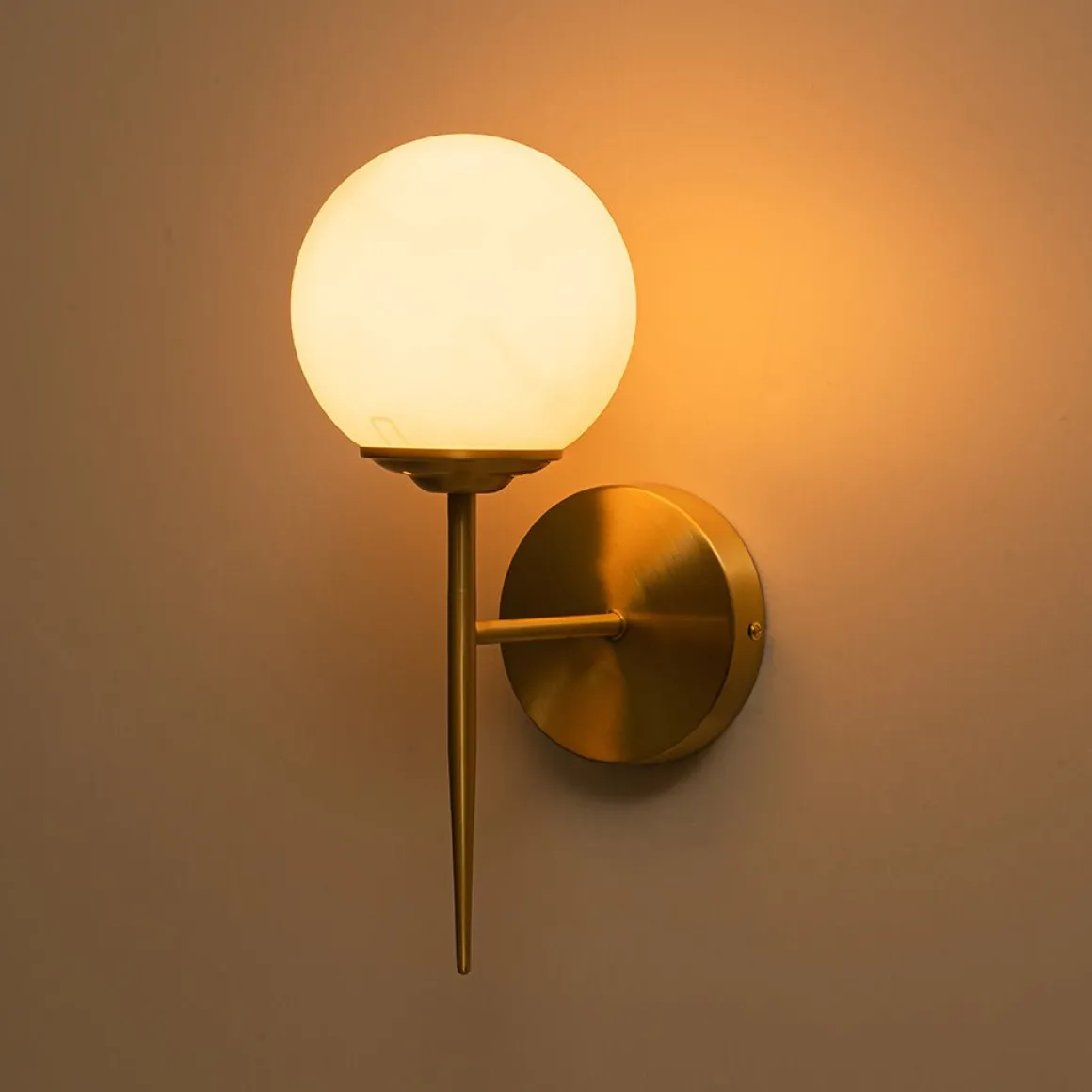 Mid-Century 1-Light Brass Frosted Glass Globe Wall Sconce