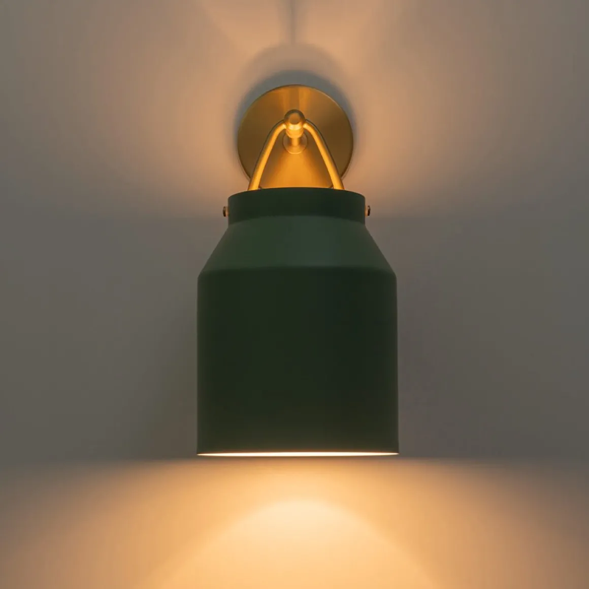 Mid-Century 1-Light Hanging Jar Shade Wall Sconce