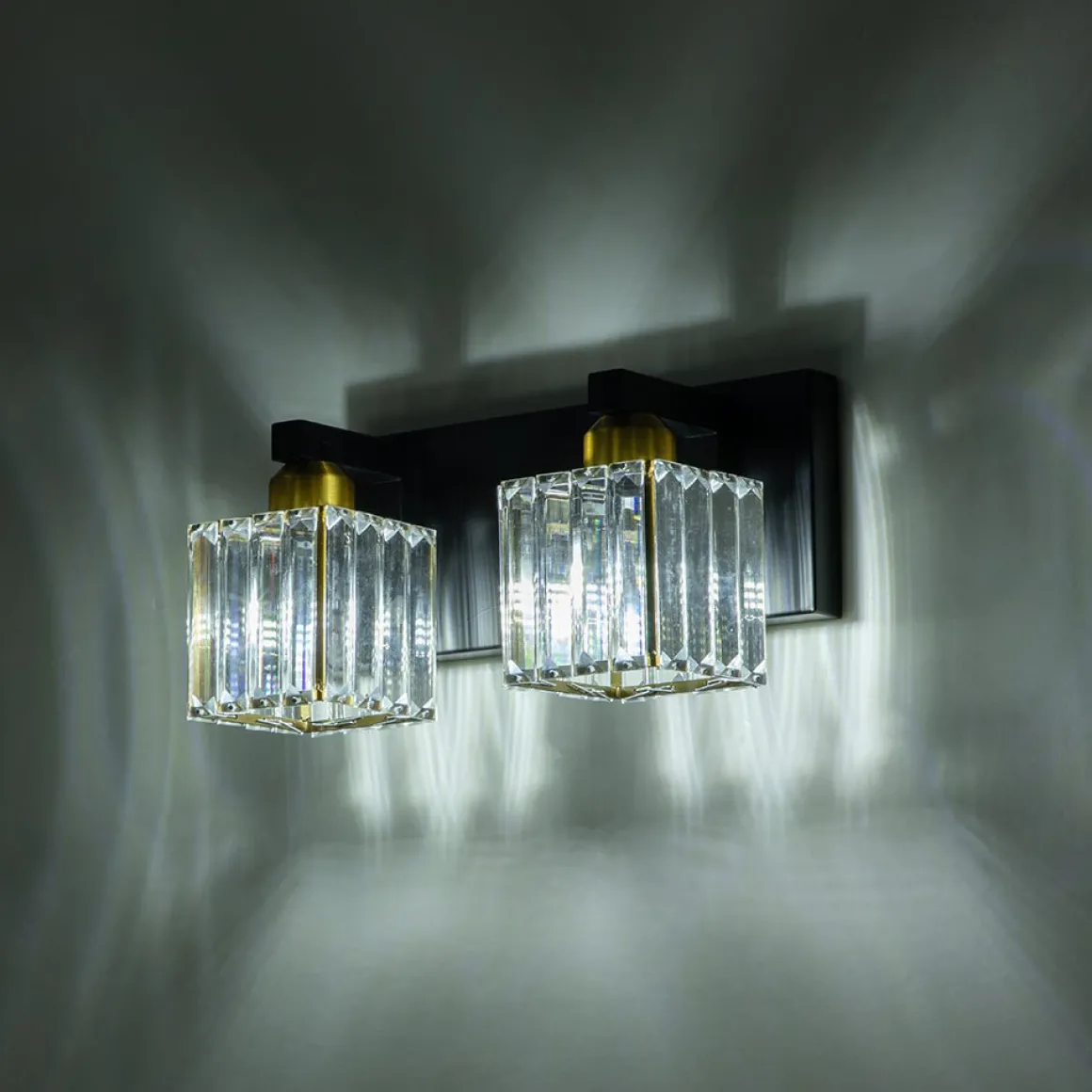 Modern Glam Crystal Bathroom Vanity Wall Lamp