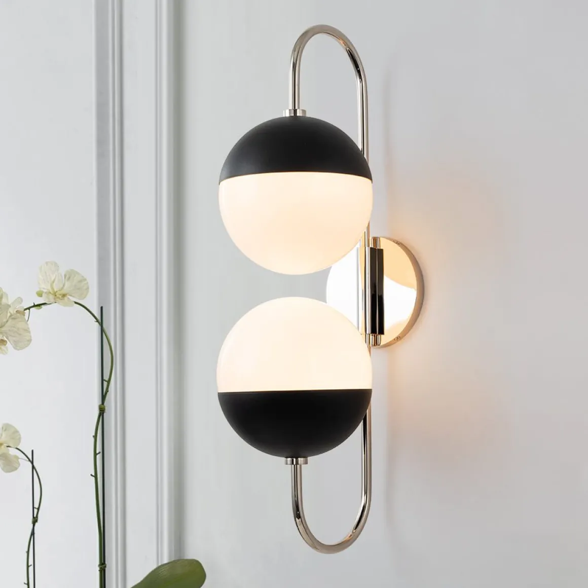 Modern 2-Light Double Goose Arm Globe Wall Sconce