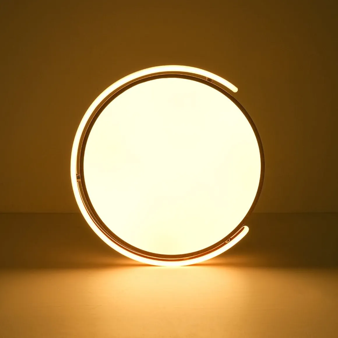 Scandinavian Dimmable LED Round Wood Grain Flush Mount